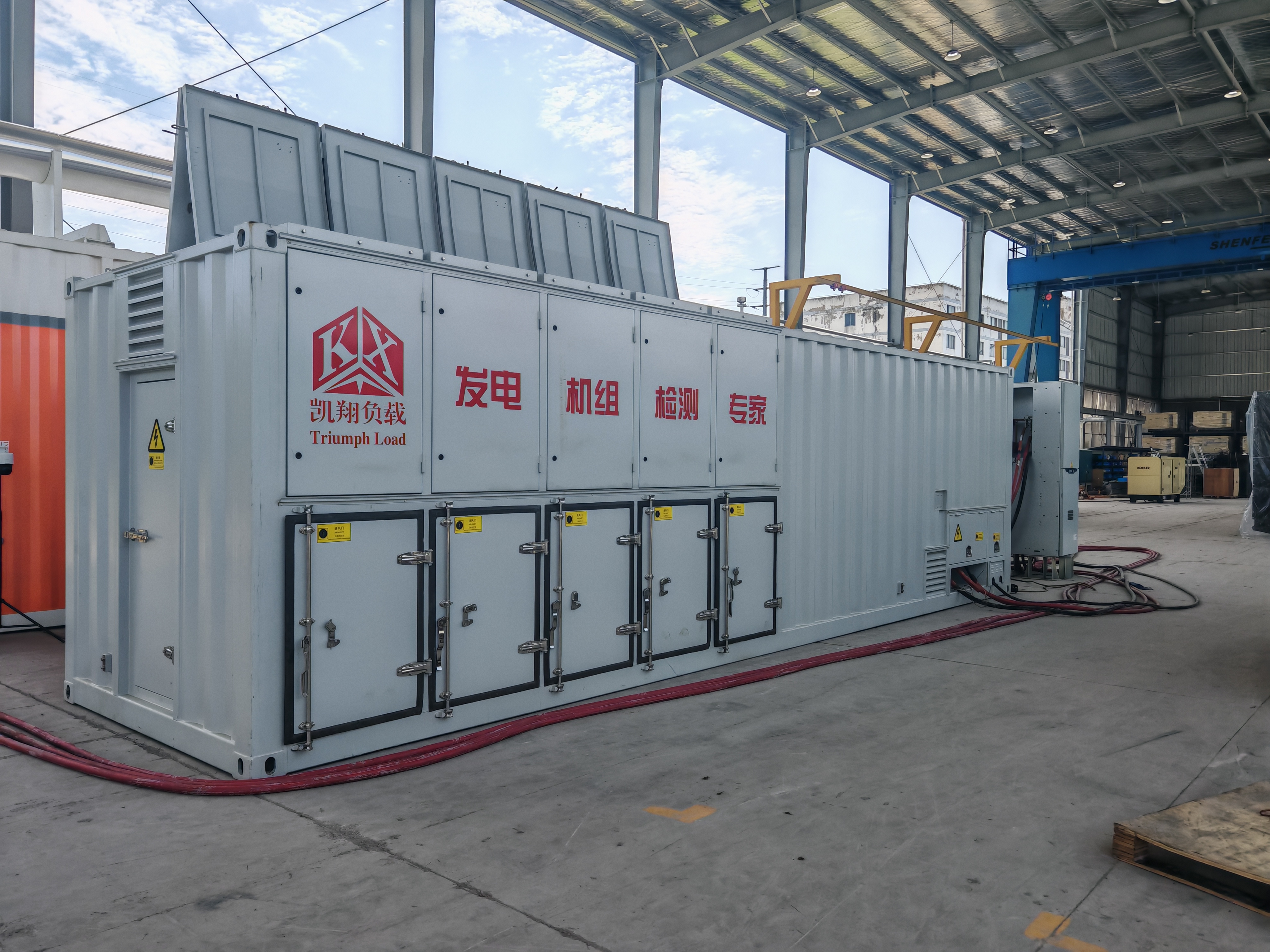 走進(jìn)大功率負(fù)載柜，領(lǐng)略科技魅力