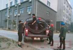 為了350多名受災(zāi)群眾，電力員工緊急搶修5小時